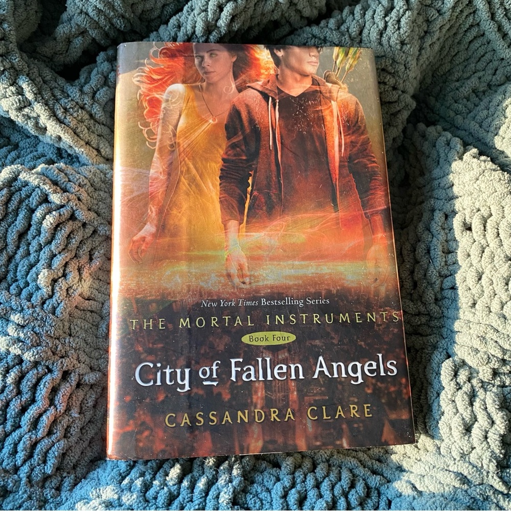 City of Fallen Angels by Cassandra Clare